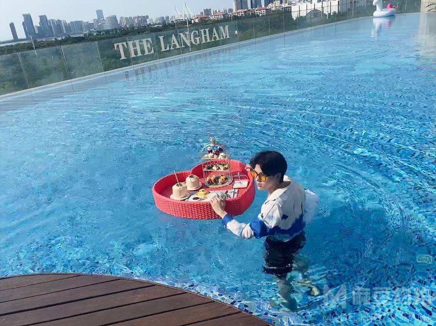 情侣模特