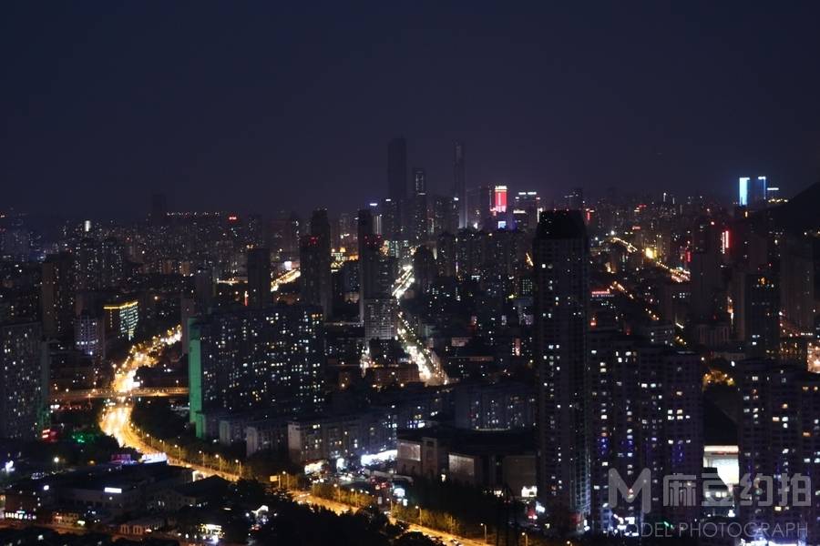 夜景模特