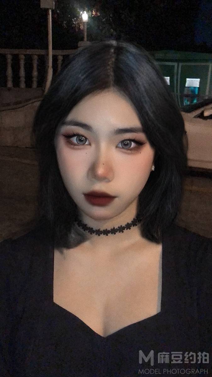 妆容模特