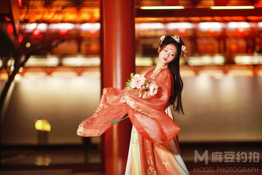 汉服模特