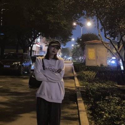 黑白模特