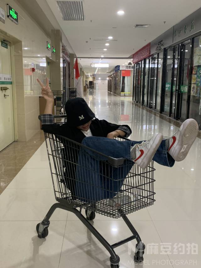 情侣模特