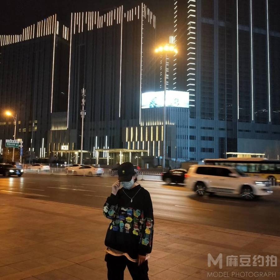 情绪模特
