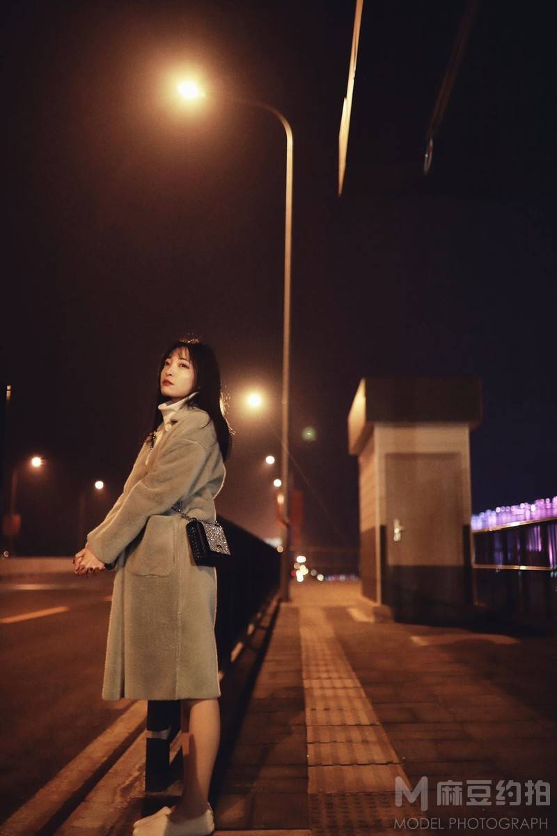 夜景模特