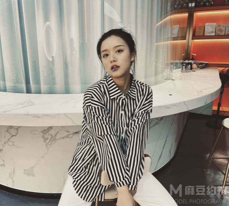 妆容模特