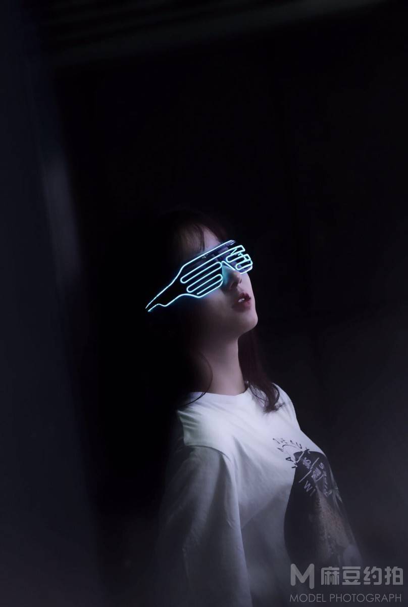 夜景模特