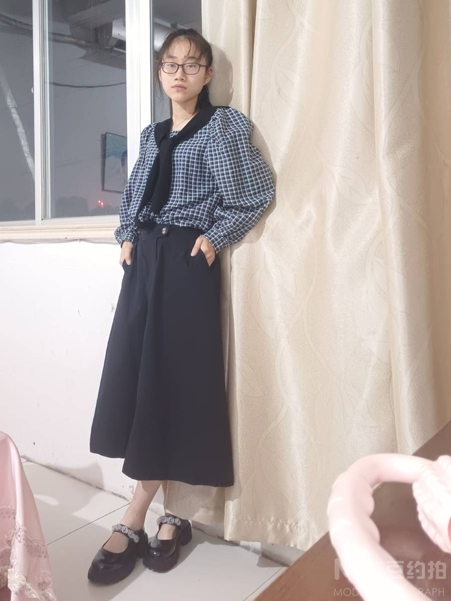 校园模特