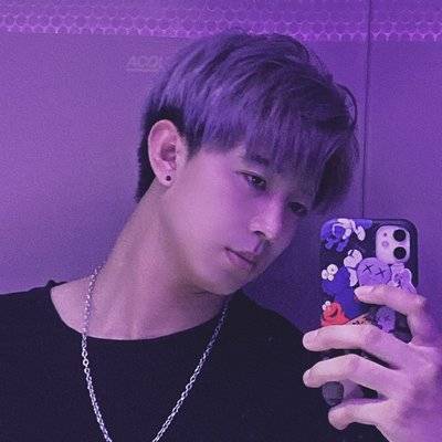 黑白模特