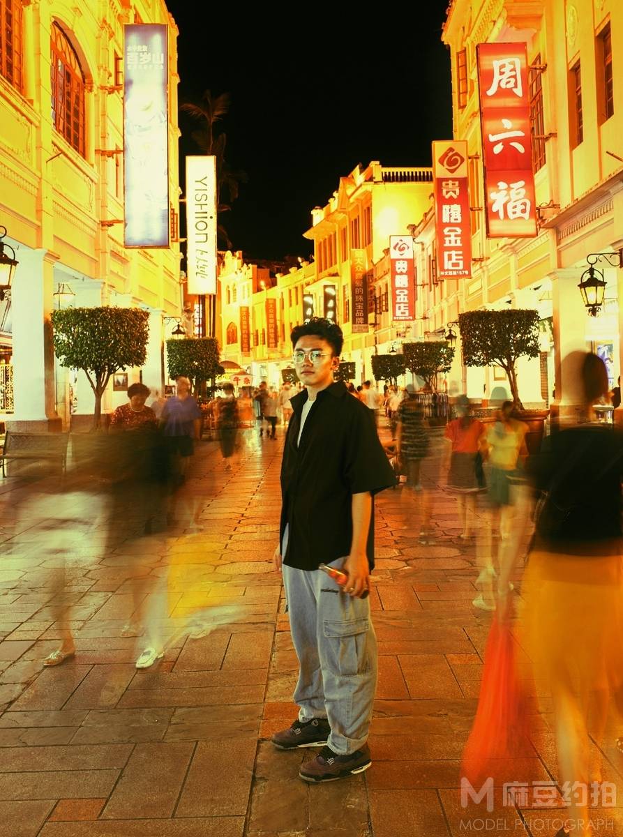 夜景模特