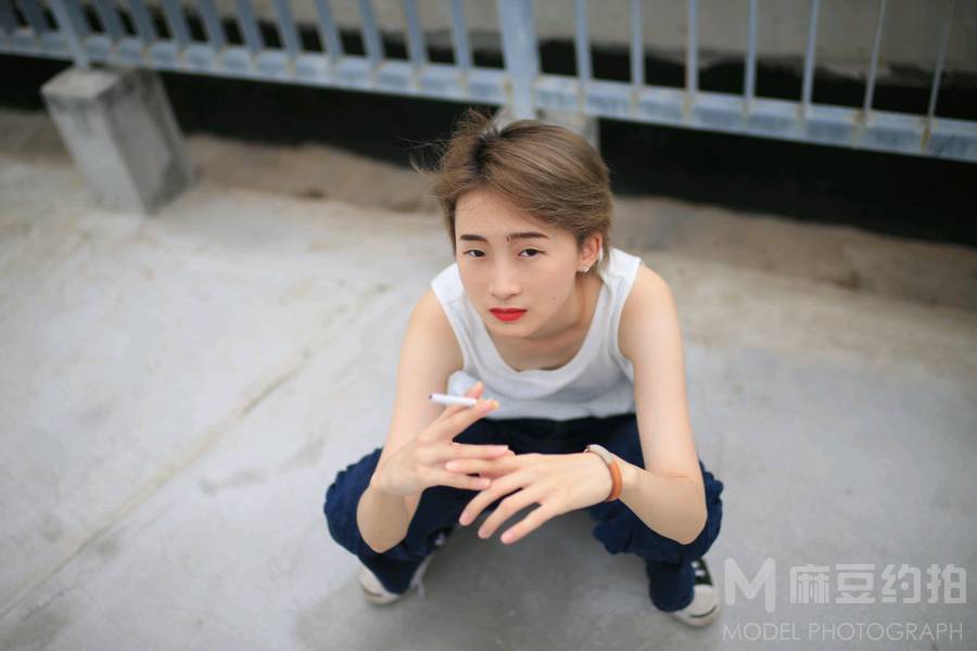情绪模特