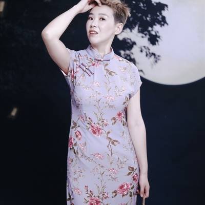 宝丽来模特