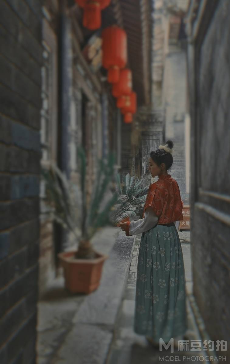 汉服模特