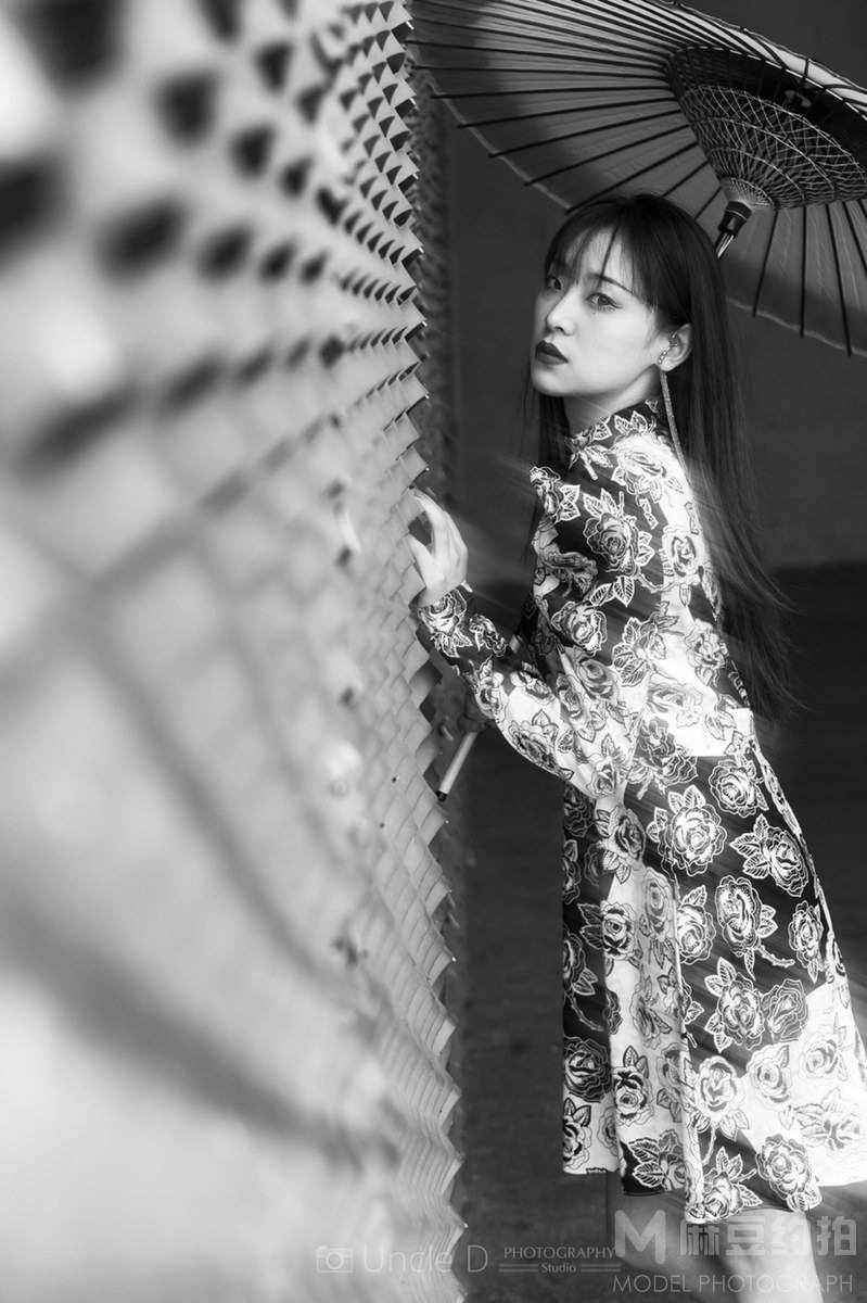 黑白模特
