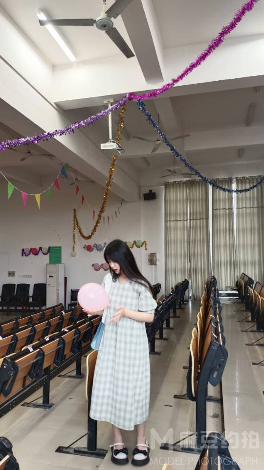 校园模特