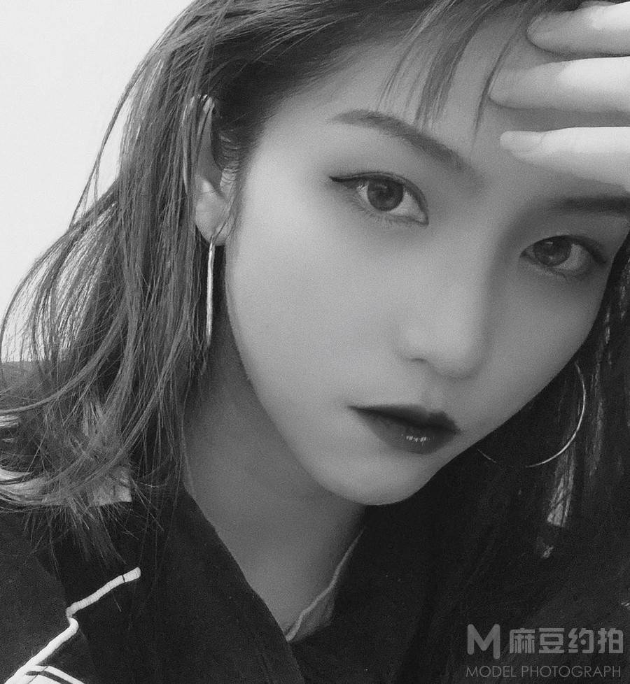 纪实模特