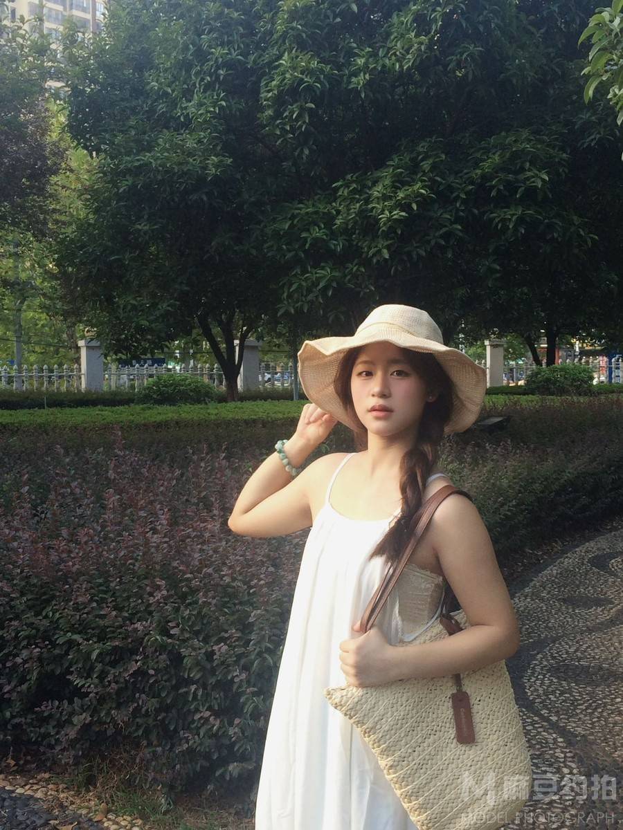 纪实模特