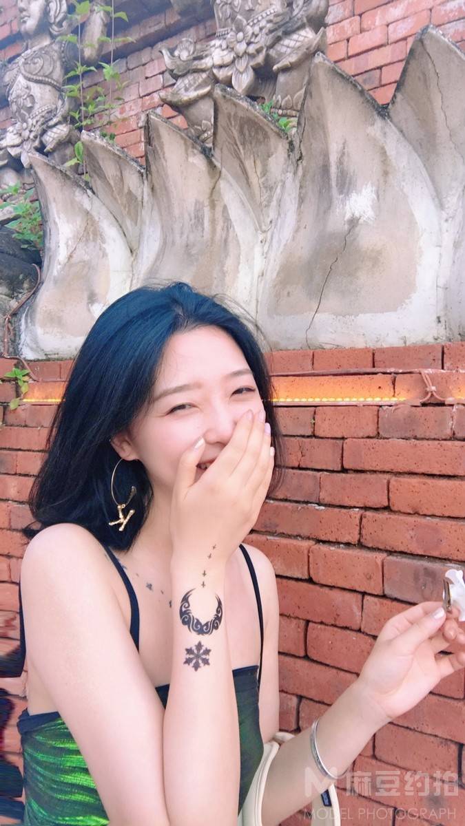 胶片模特