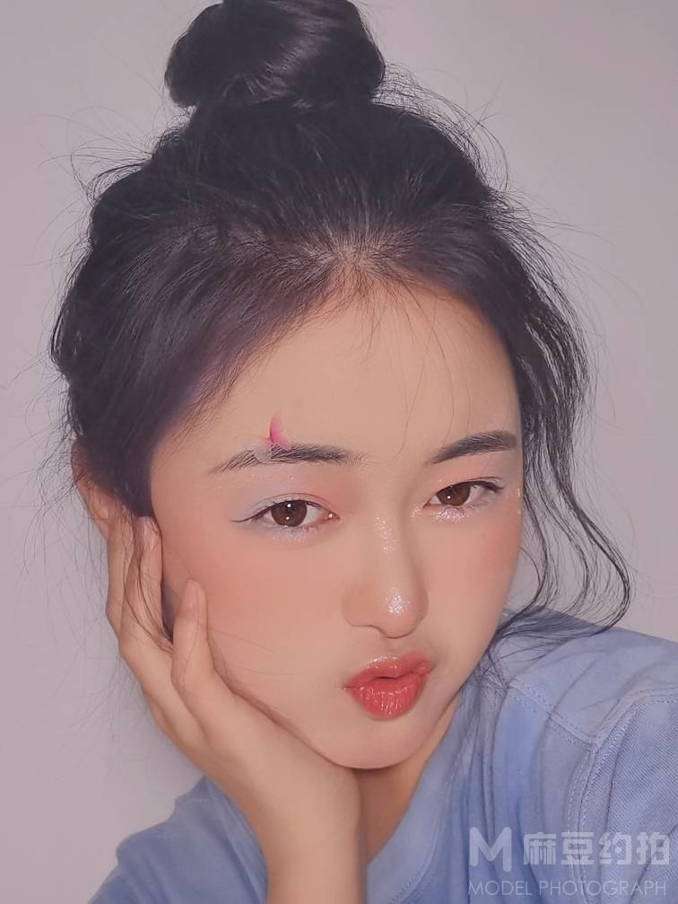 少女模特