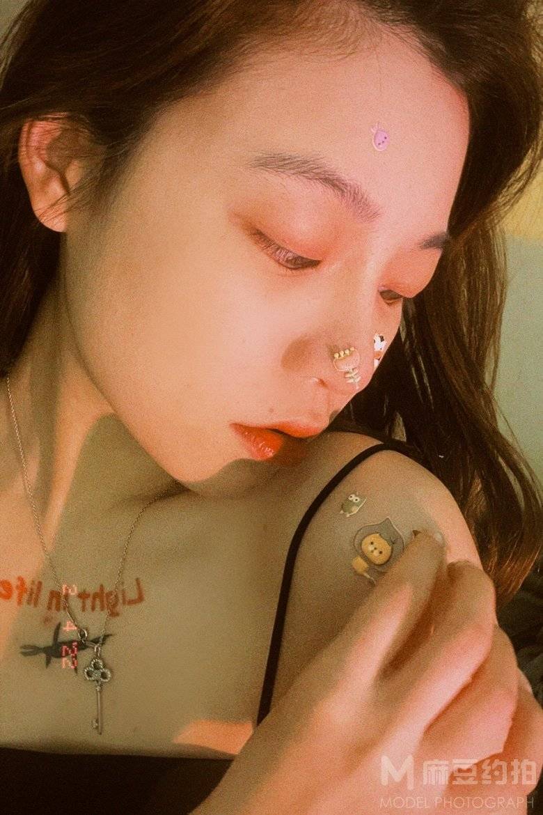 胶片模特