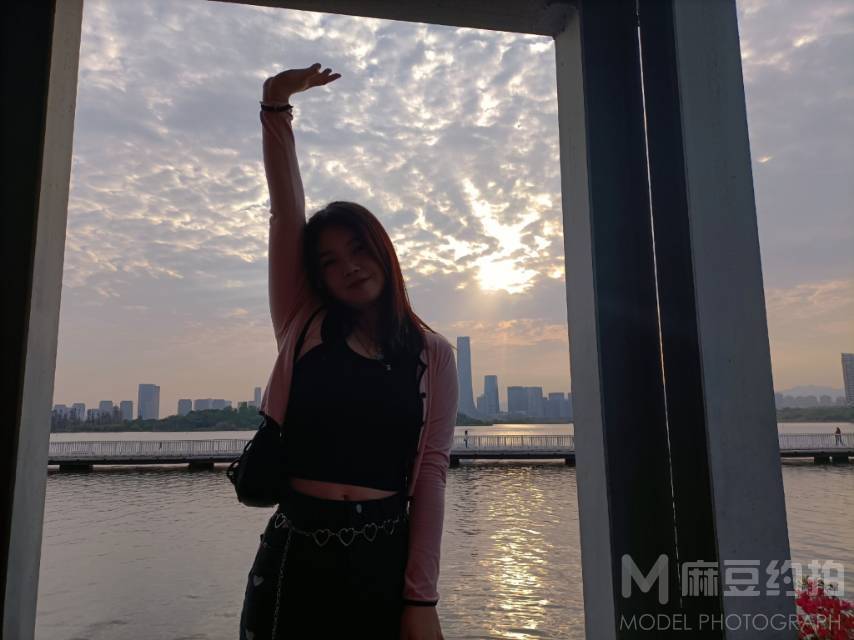 校园模特