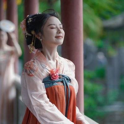 汉服模特