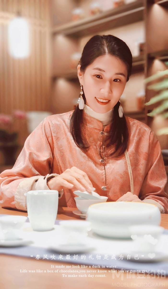 汉服模特