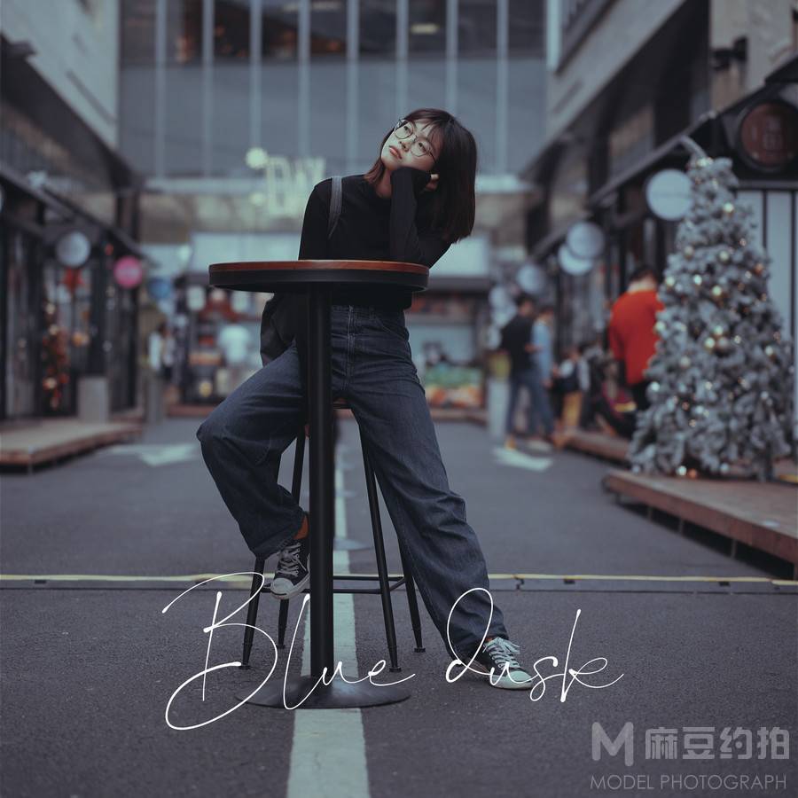 情绪模特