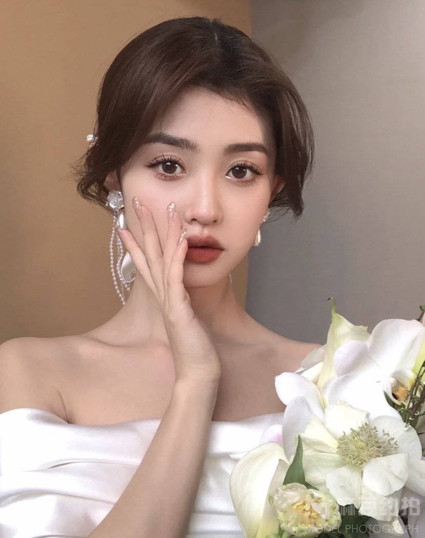 妆容模特