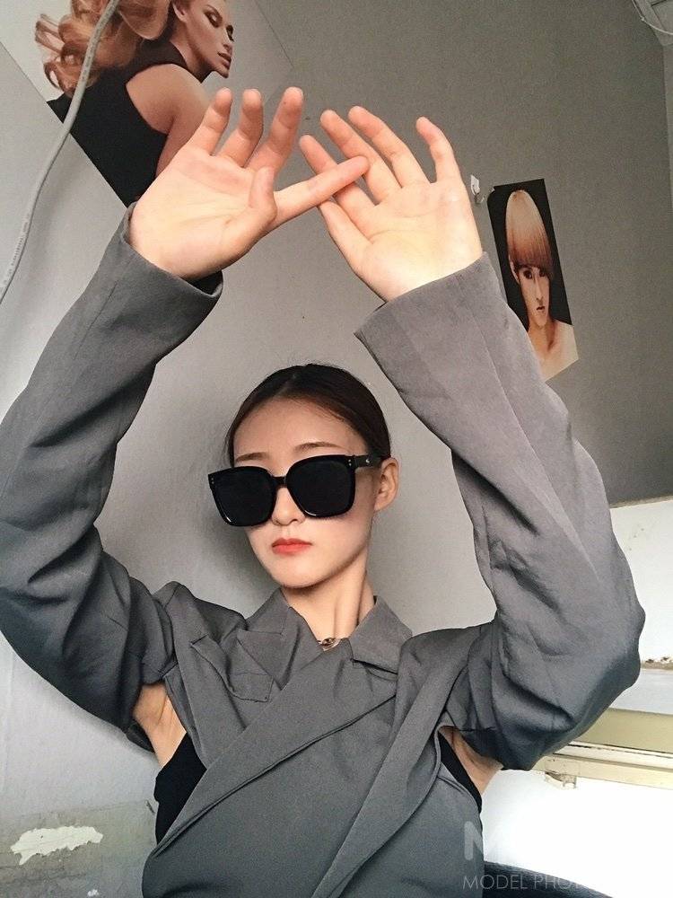 暗黑模特