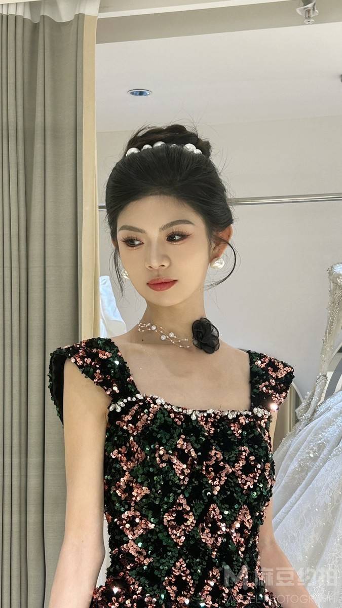 妆容模特