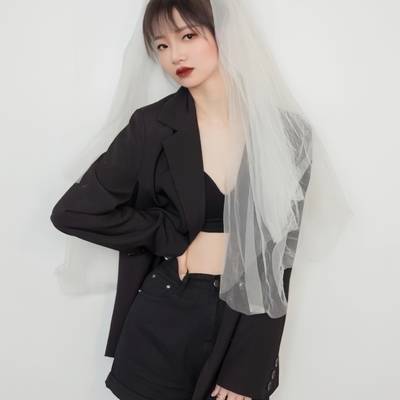 黑白模特