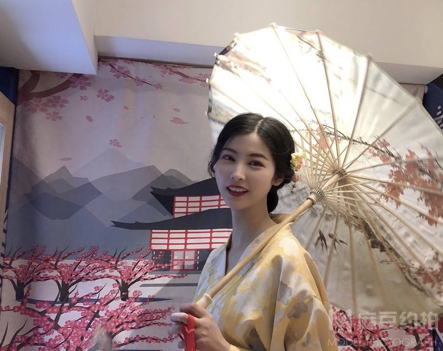 和服模特