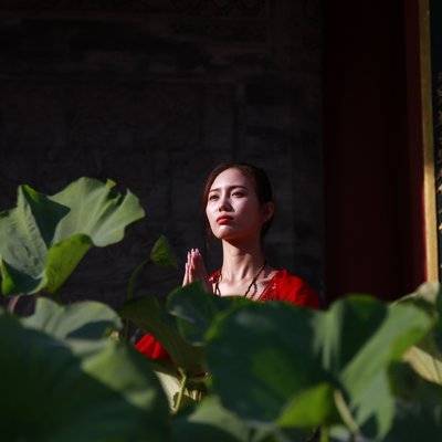 情绪模特