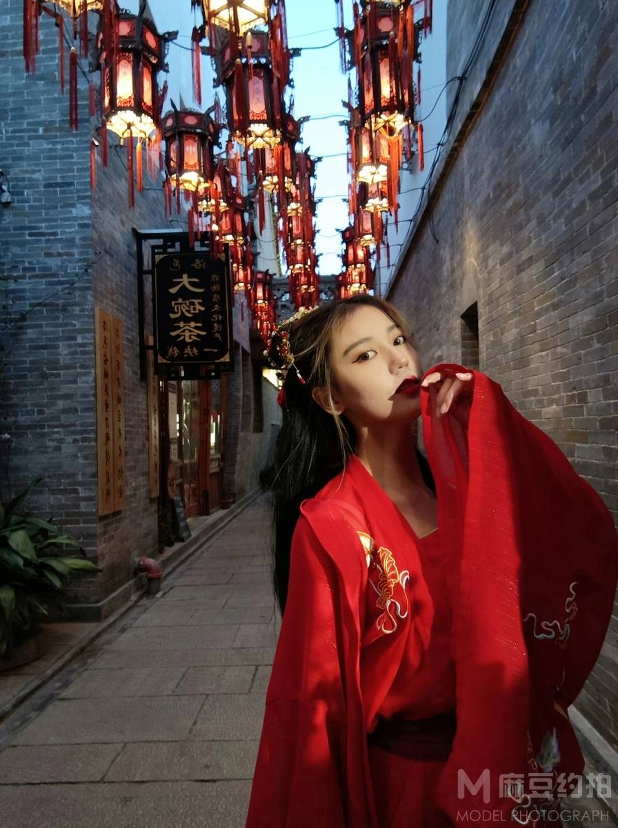 民国模特