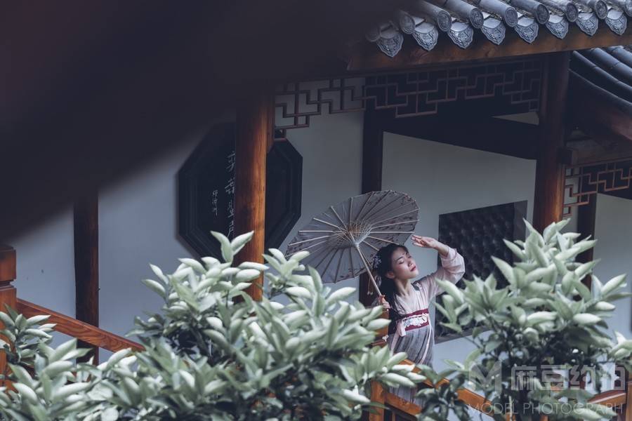 汉服模特