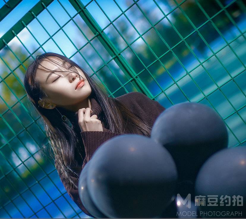 情绪模特