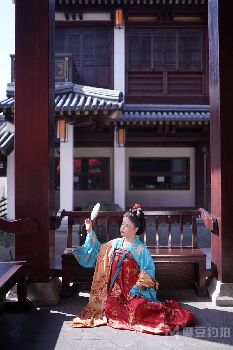 汉服模特