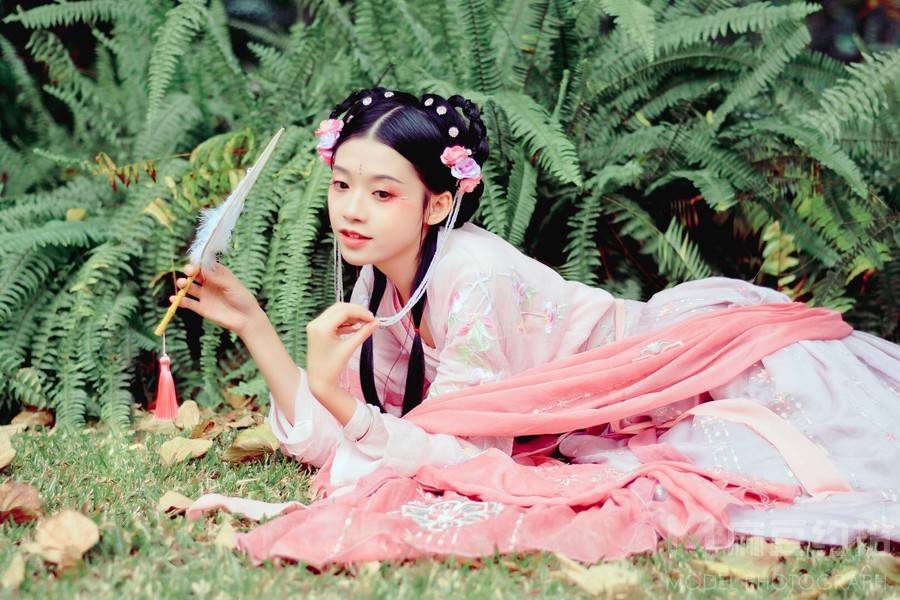 汉服模特