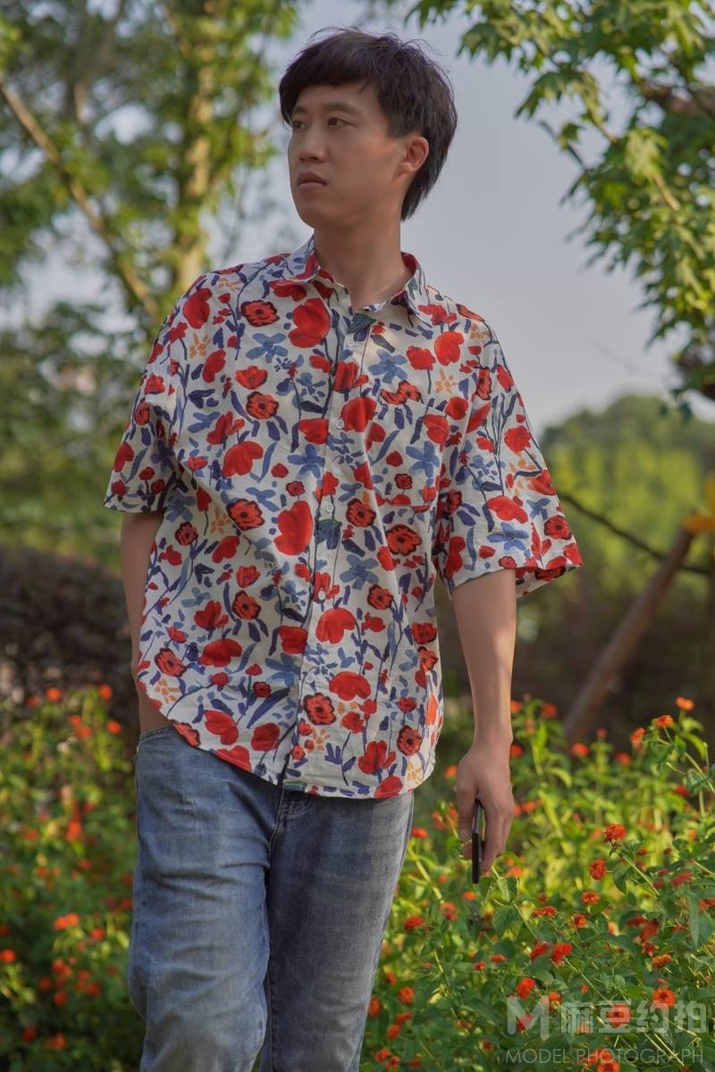 情绪模特