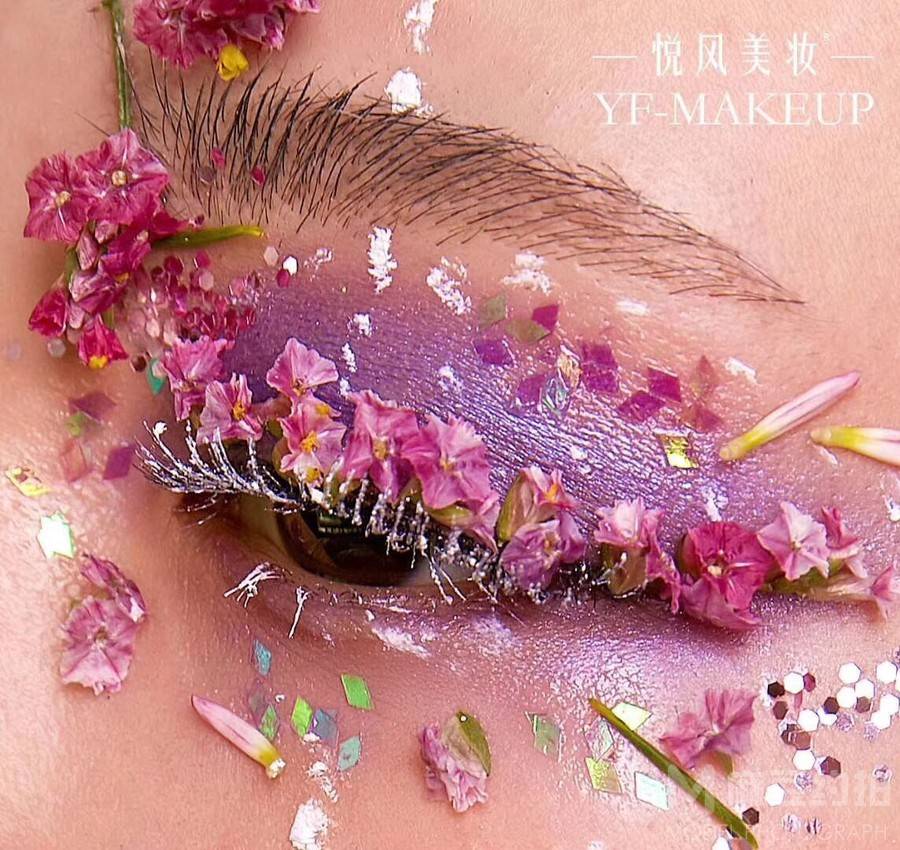 妆容模特