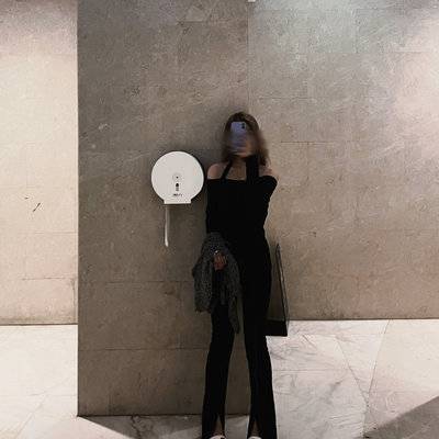 黑白模特