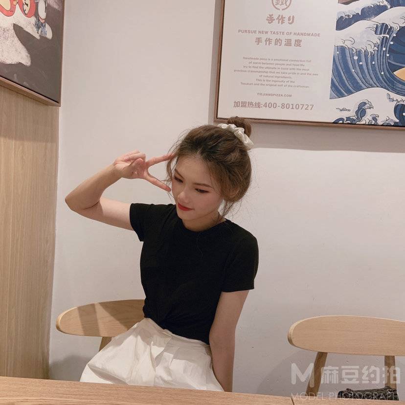 清新模特