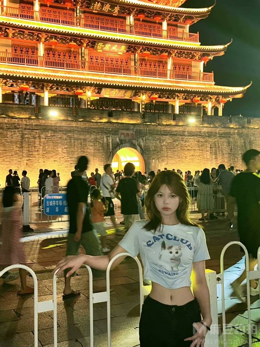 夜景模特
