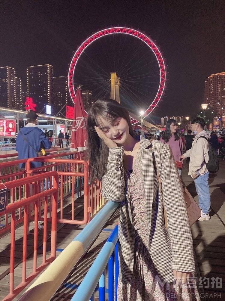 夜景模特
