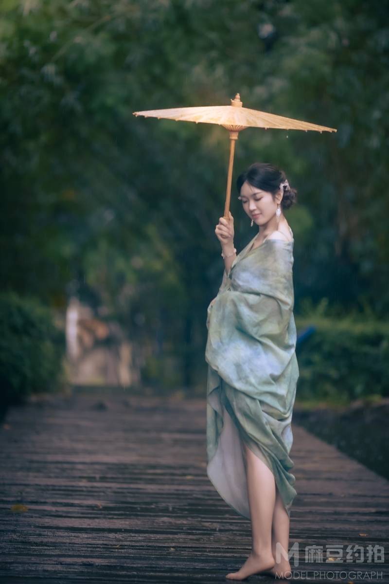 清新模特