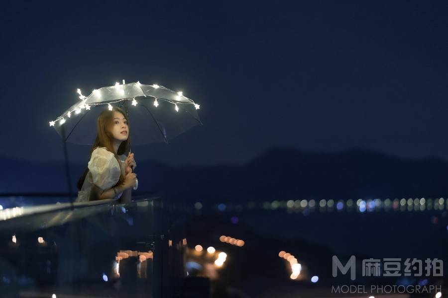 夜景模特
