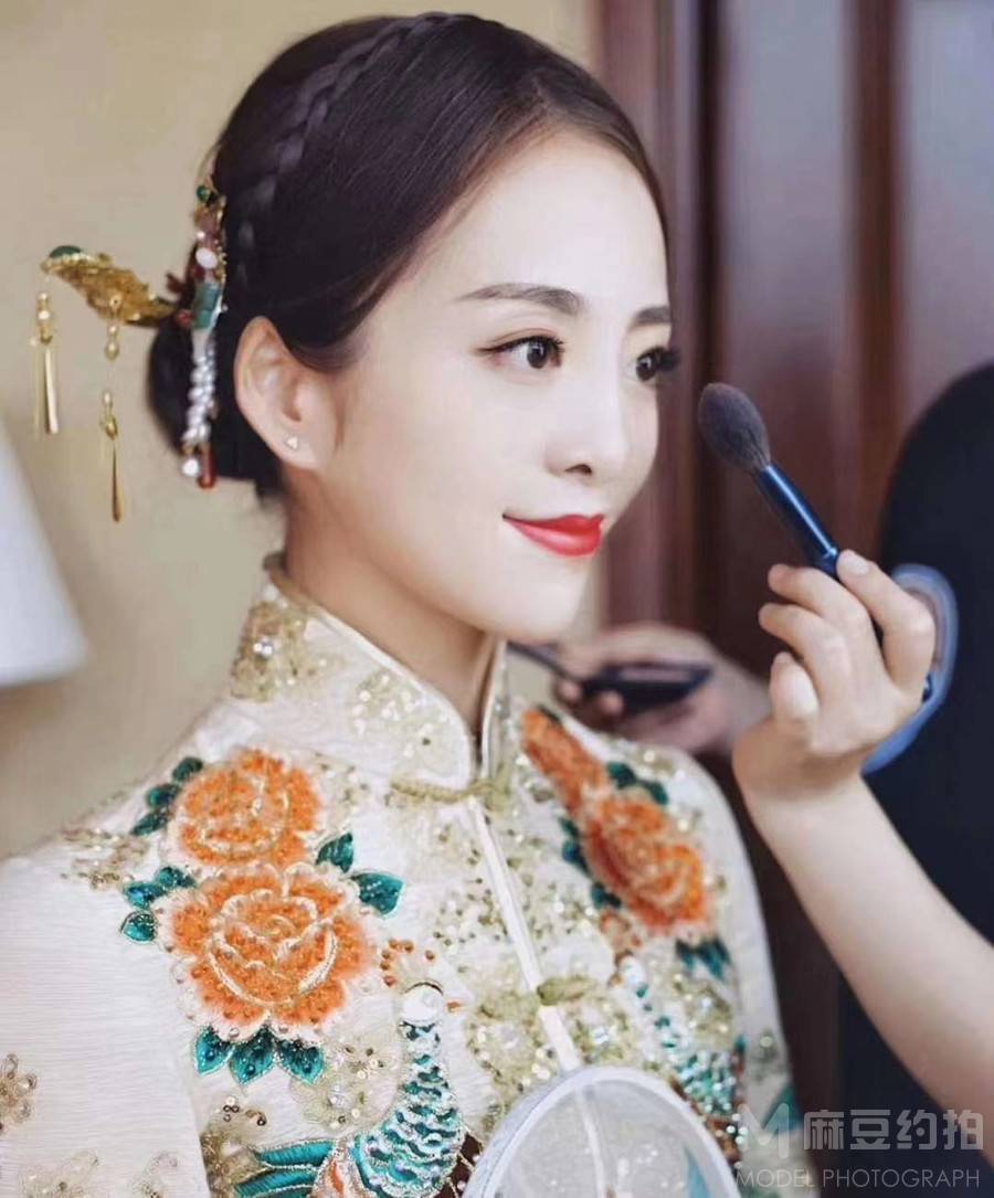 妆容模特