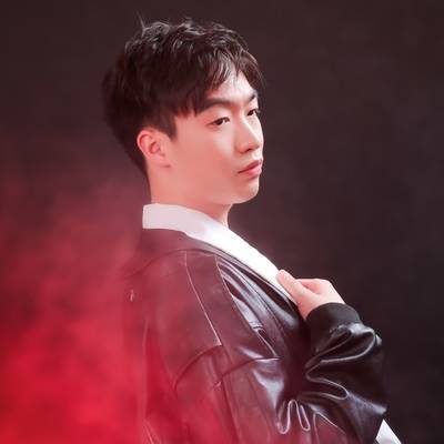 黑白模特