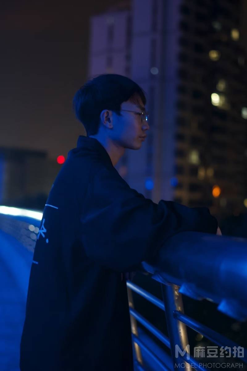 夜景模特