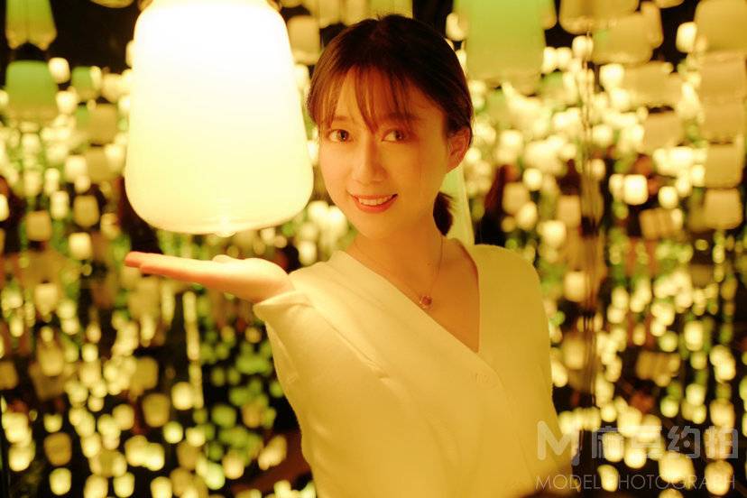 夜景模特